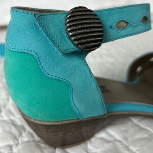 Fugitive by Francesco Rossi, Suede, Size 37